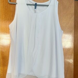 Chic White Sleeveless Tank Top